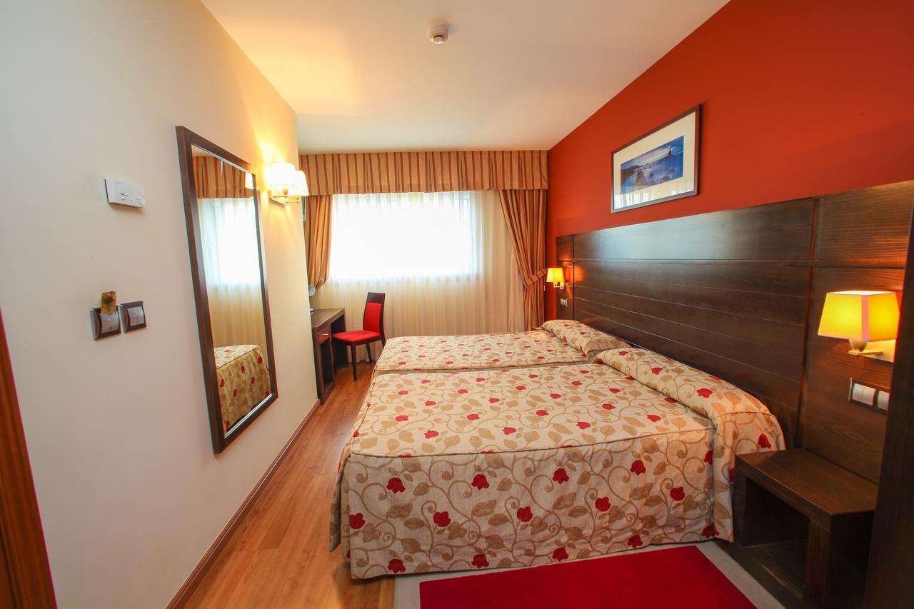 Hotel Condes De Lemos Espana Монфорте-де-Лемос Экстерьер фото